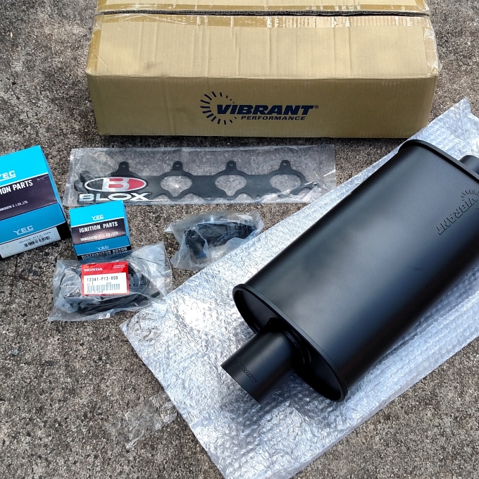 Vibrant muffler and new parts